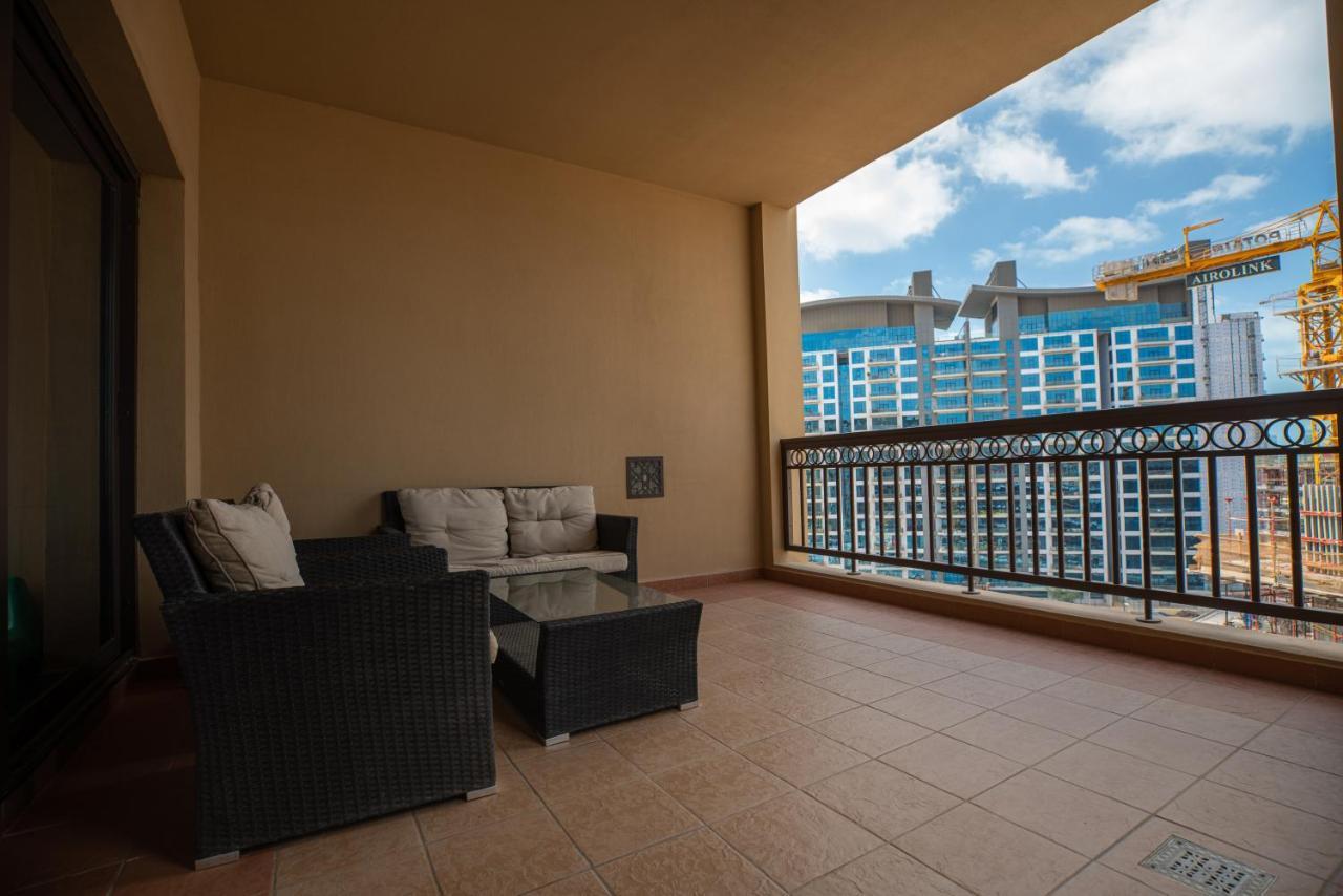 Apartmán Gorgeous 2Br In Fairmont Dubaj Exteriér fotografie